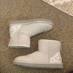 Short ugg boots